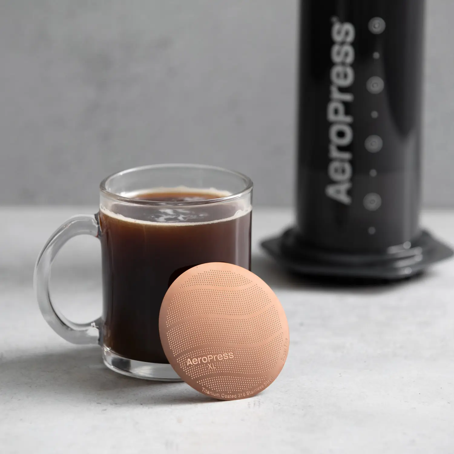 AeroPress XL Gold Tone Filter - Gjenbrukbart Metallfilter - Image 4