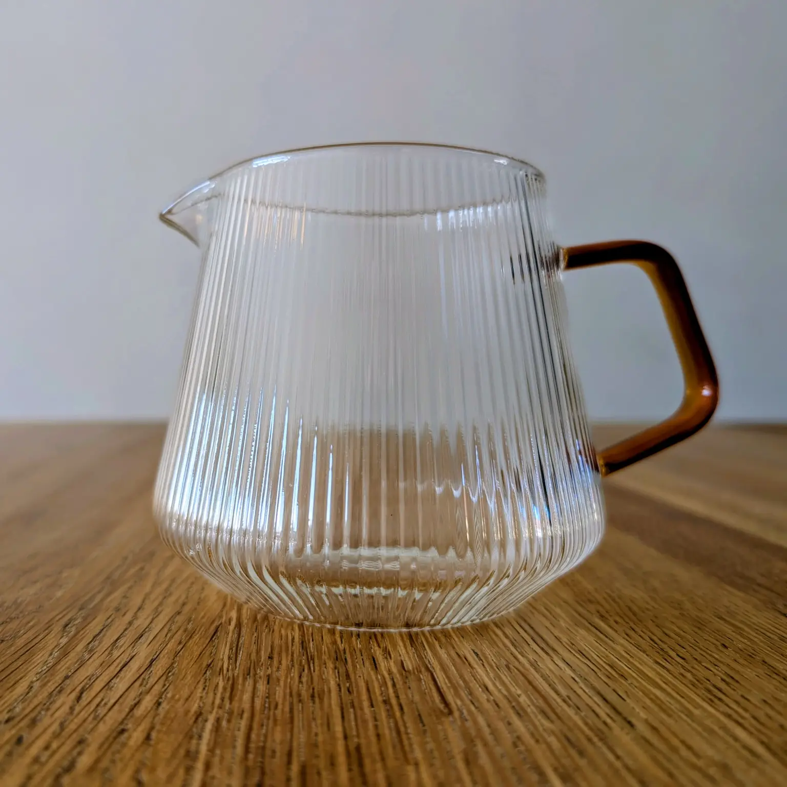 Typica Serveringskanne i Rillet Glass (600 ml) - Image 3